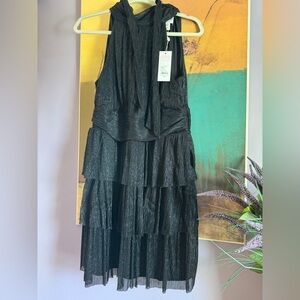 NWT Lilly Pulitzer Wyn dress size 10 black Tiered metallic knit crinkle sparkle